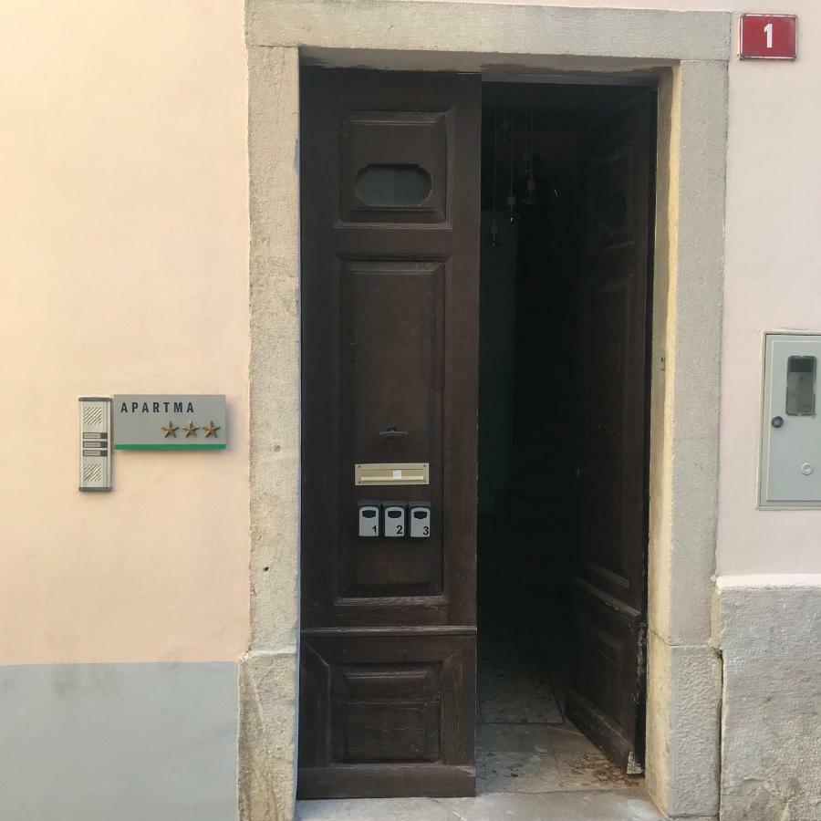 פיראן Allure Apartments מראה חיצוני תמונה
